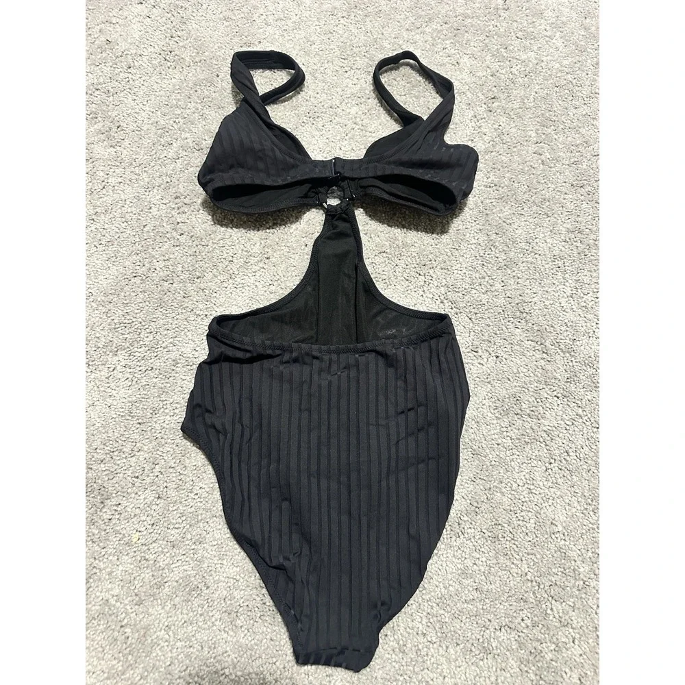 Aerie‎ One Piece Cut Out Swimsuit XS
